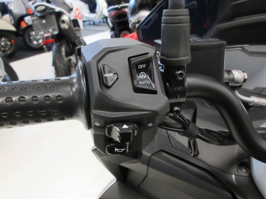 Aprilia SR GT 125 Sport E5