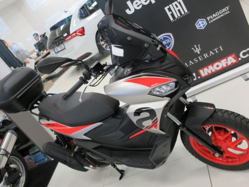 Aprilia SR GT 125 Sport E5