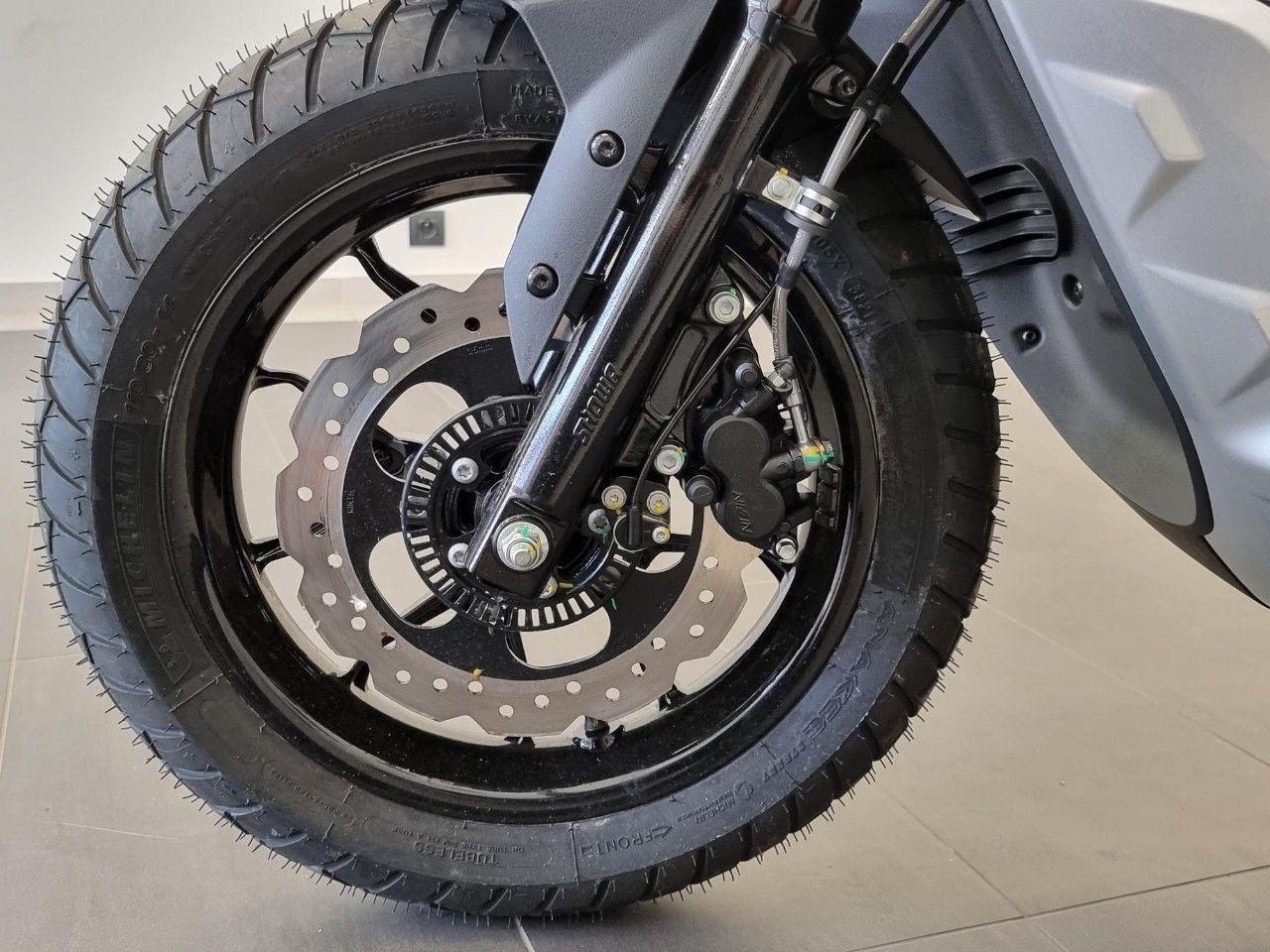 Aprilia SR GT 200 E5
