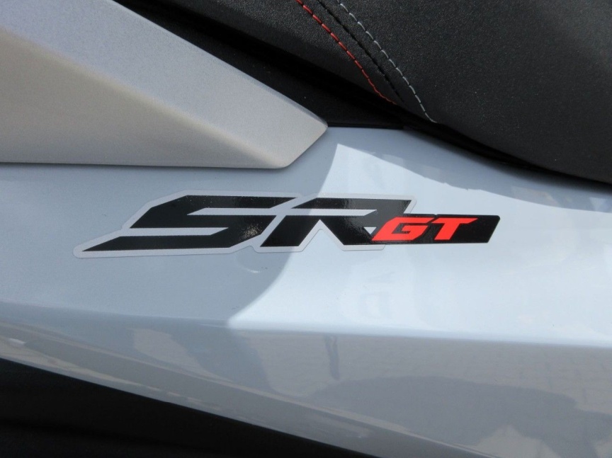 Aprilia SR GT 400