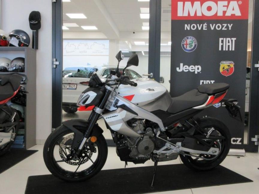 Aprilia Tuono 457
