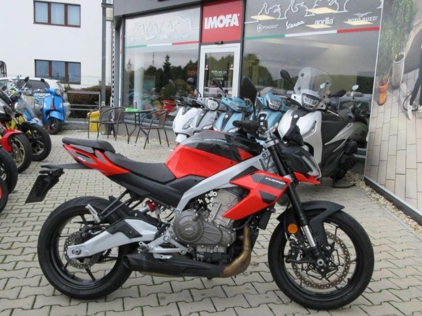 Aprilia Tuono 457