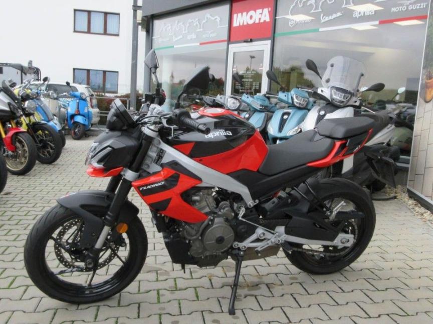 Aprilia Tuono 457
