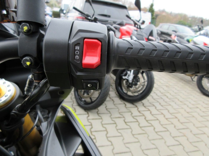 Aprilia Tuono 660 Factory e5+