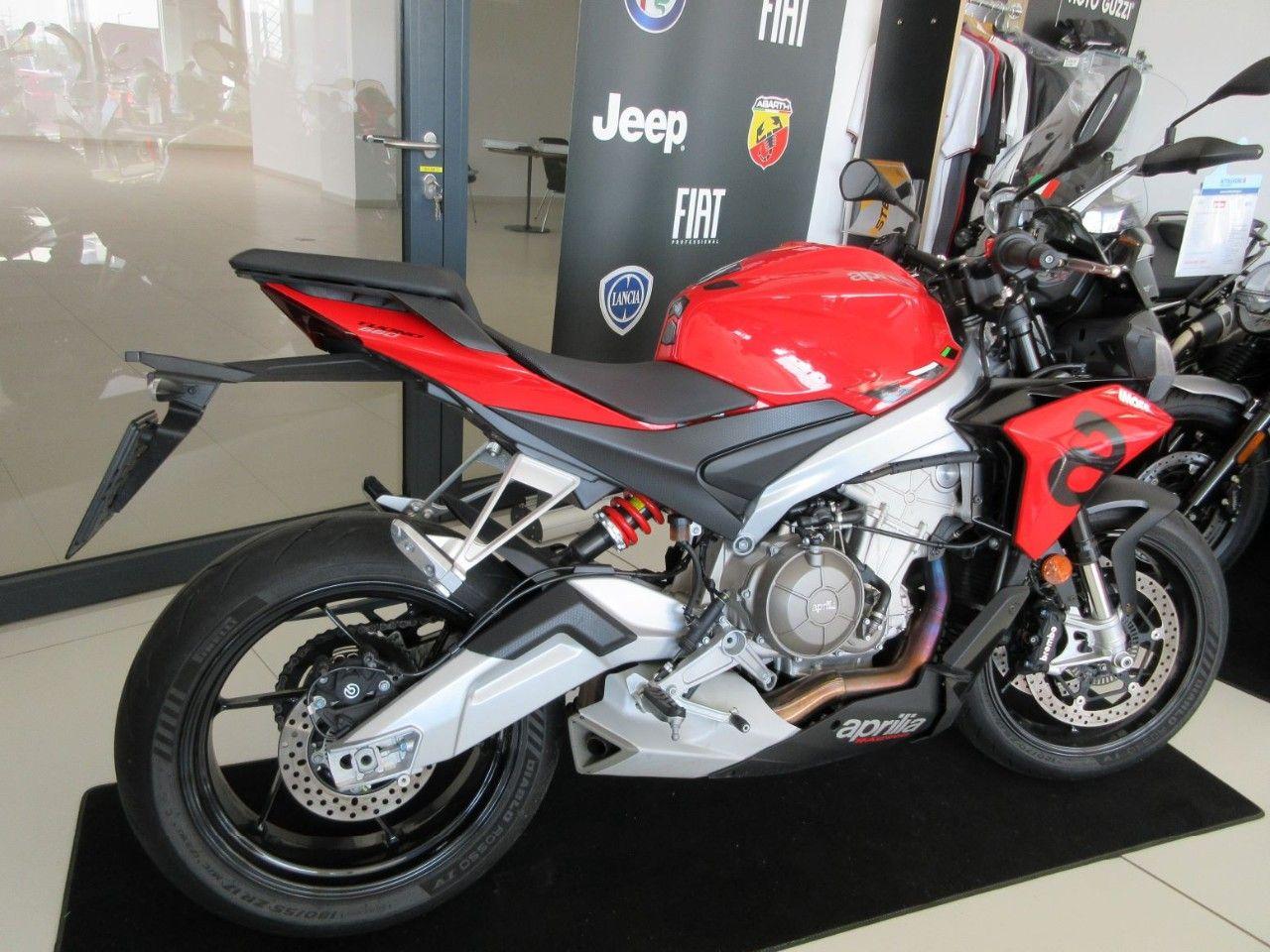 Aprilia Tuono 660