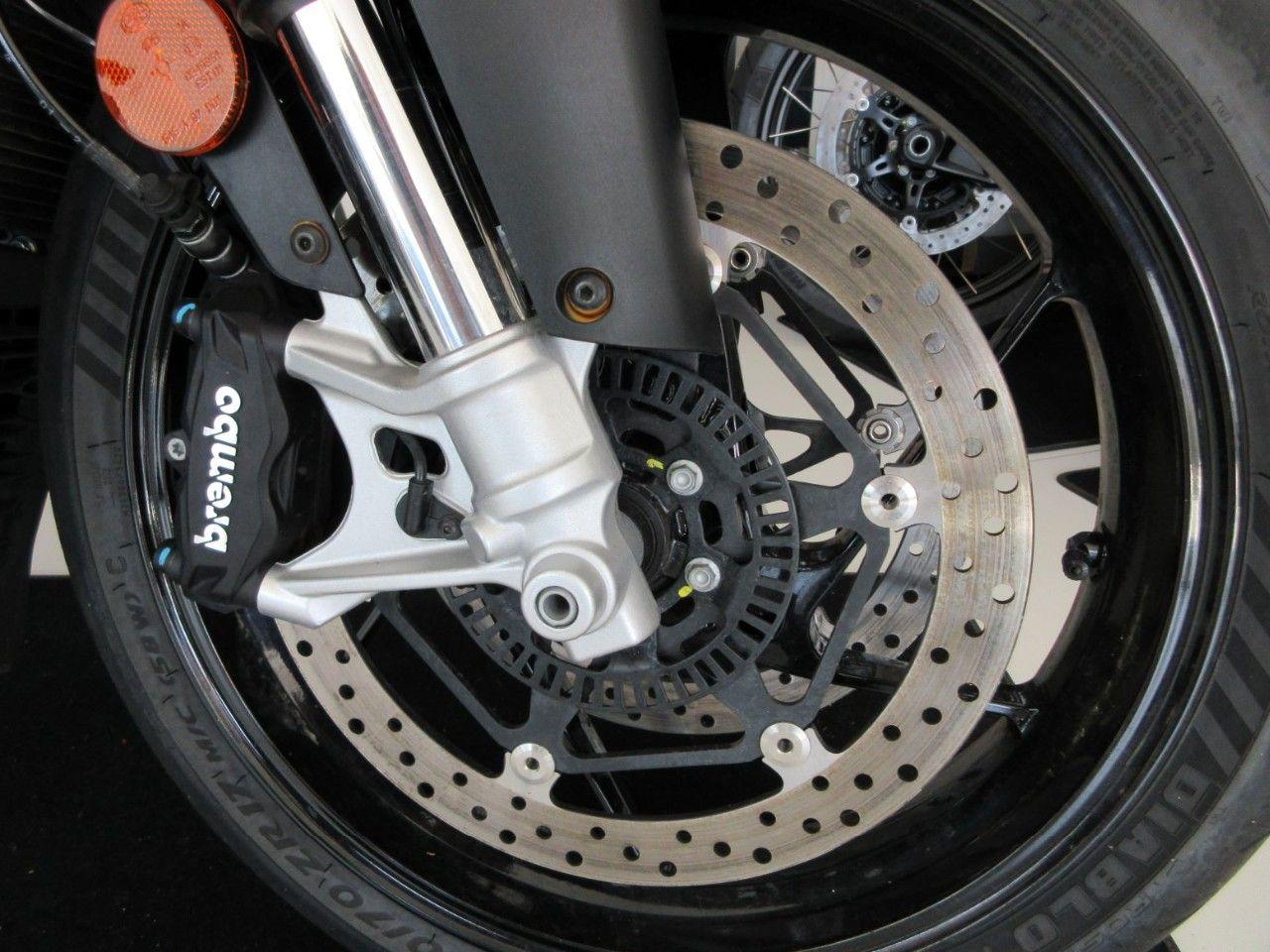 Aprilia Tuono 660