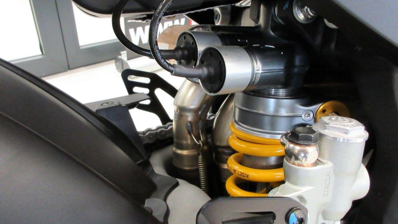 Aprilia Tuono V4 1100 Factory MY2025