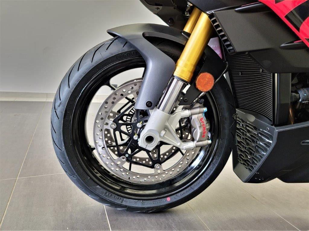 Aprilia Tuono V4 1100 RR