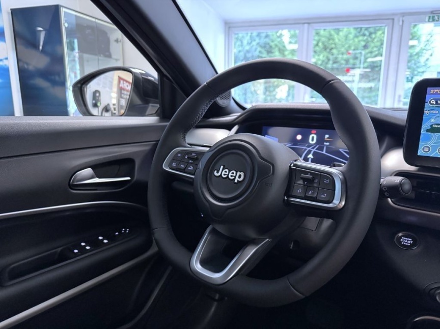 Jeep Avenger 1.2 T e-Hybrid AT 110k Summit *076*