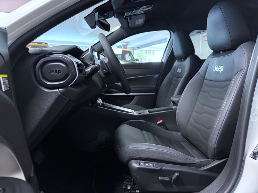 Jeep Avenger 1.2 T e-Hybrid AT 110k Summit *076*
