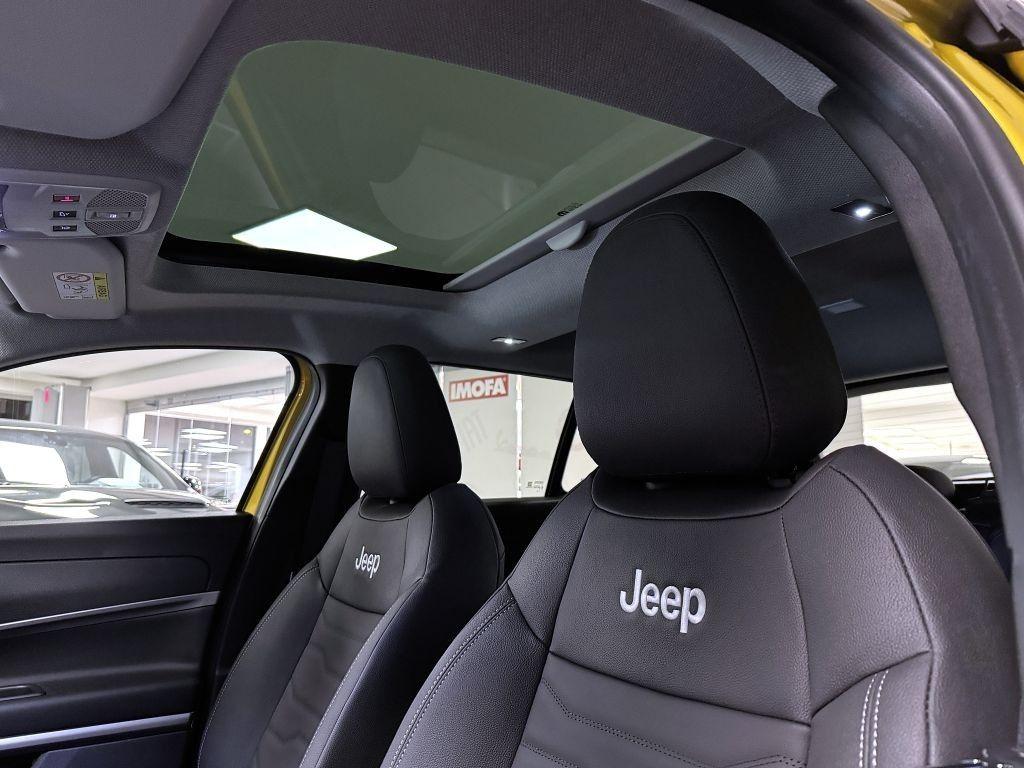 Jeep Avenger 1.2 T e-Hybrid AT 110k Summit *224*