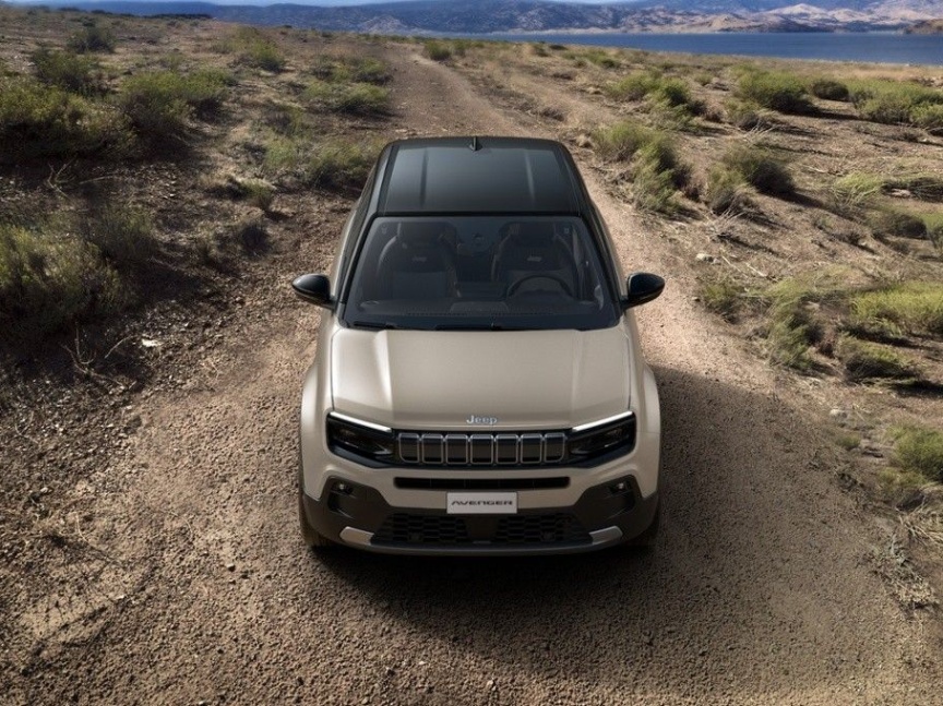 Jeep Avenger 1.2 T e-Hybrid AT 110k Summit *o453*