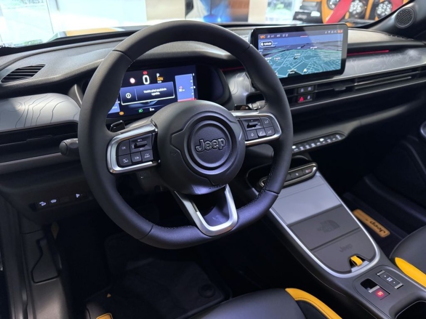 Jeep Avenger 1.2 T e-hybrid AT 145k 4xe The North Face *212*