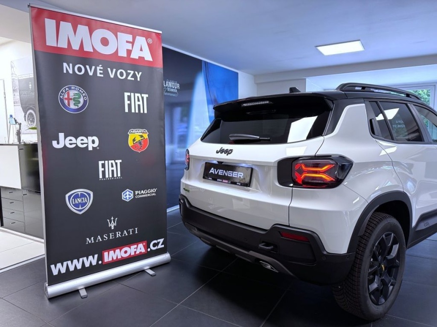 Jeep Avenger 1.2 T e-hybrid AT 145k 4xe The North Face *330*