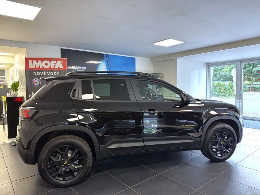 Jeep Avenger 1.2 T e-hybrid AT 145k 4xe The North Face *450*