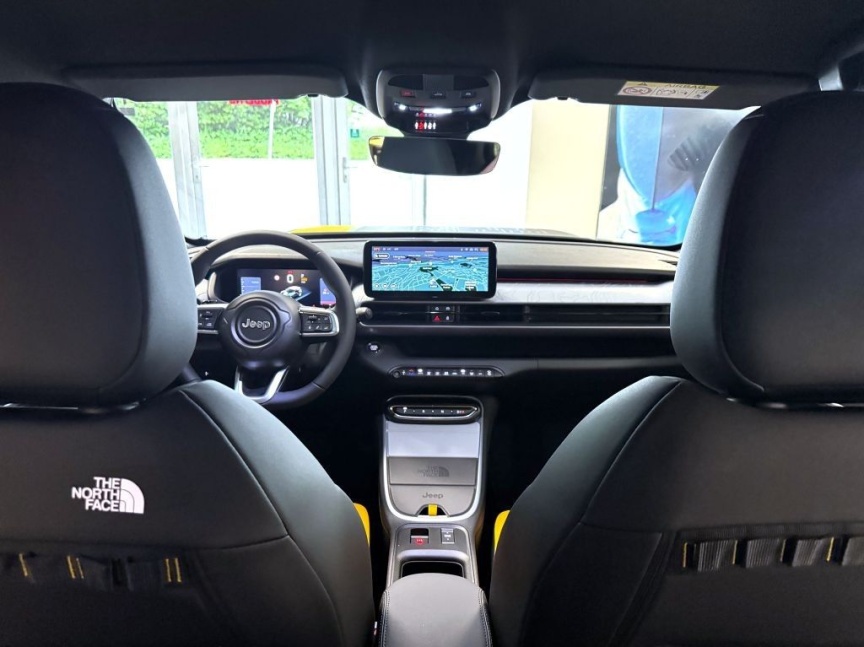 Jeep Avenger 1.2 T e-hybrid AT 145k 4xe The North Face *o346*