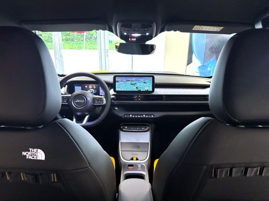 Jeep Avenger 1.2 T e-hybrid AT 145k 4xe The North Face *o401*