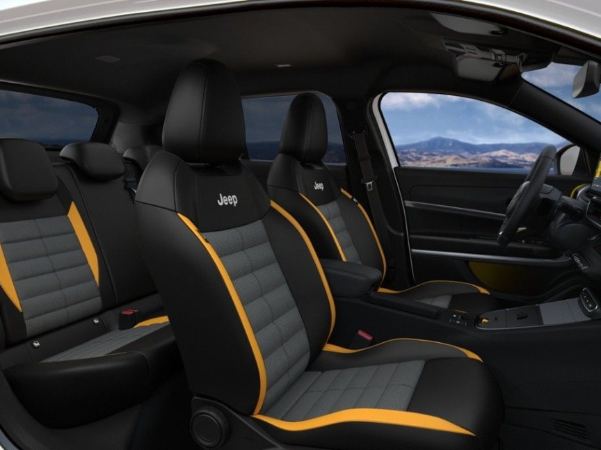 Jeep Avenger 1.2 T e-hybrid AT 145k 4xe The North Face *o404*