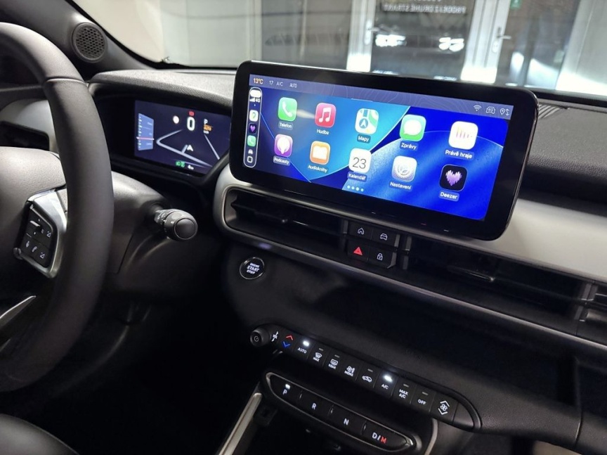 Jeep Avenger 1.2 T e-hybrid AT 145k 4xe Upland *162* u