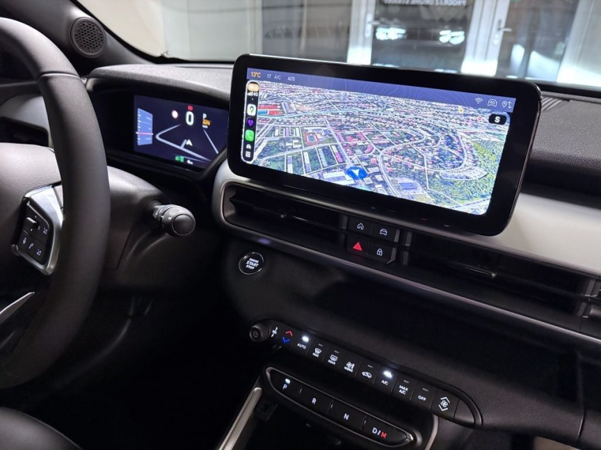 Jeep Avenger 1.2 T e-hybrid AT 145k 4xe Upland *162* u