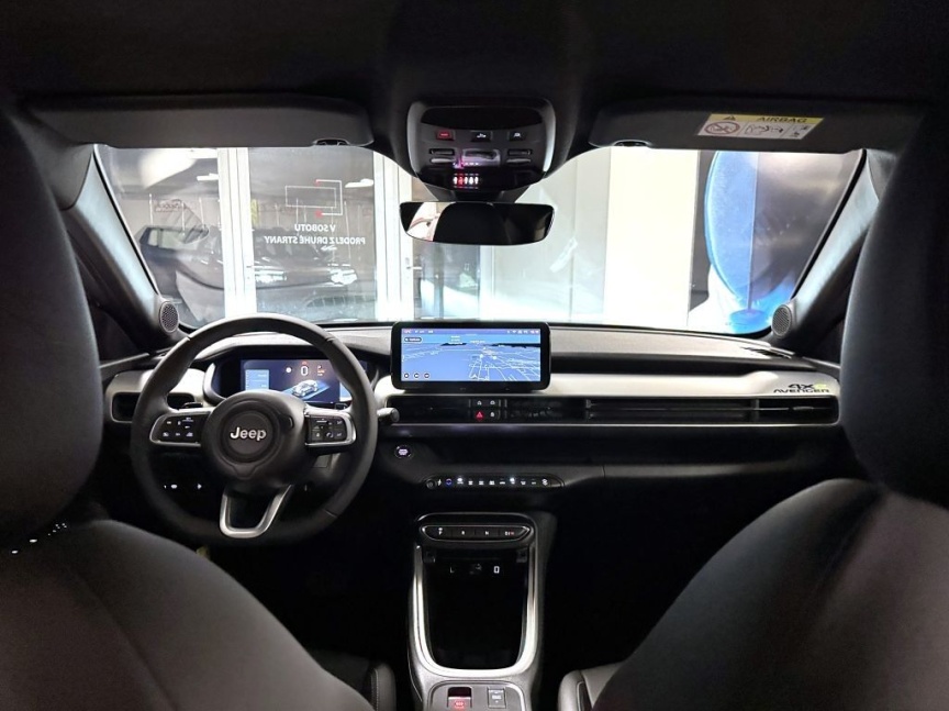 Jeep Avenger 1.2 T e-hybrid AT 145k 4xe Upland *162* u