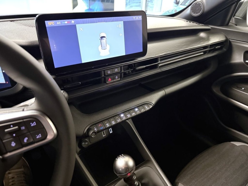 Jeep Avenger 1.2 T MT6 100k Longitude *374*