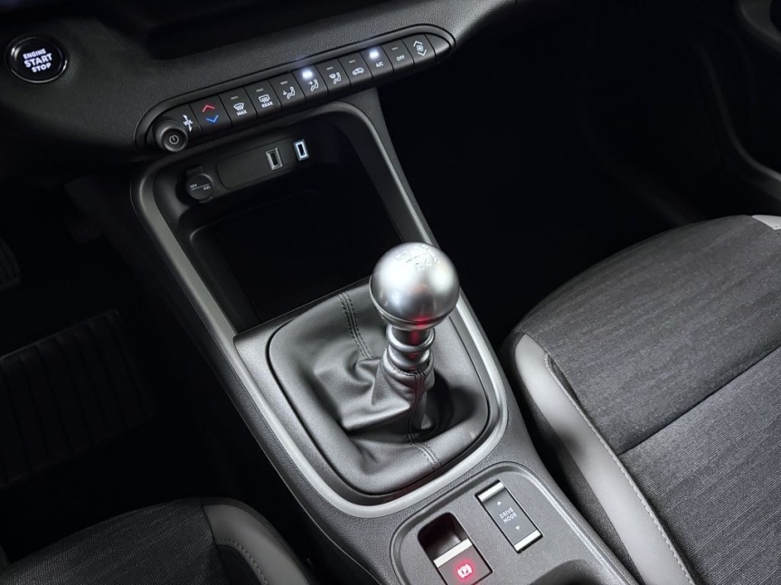 Jeep Avenger 1.2 T MT6 100k Longitude *374*