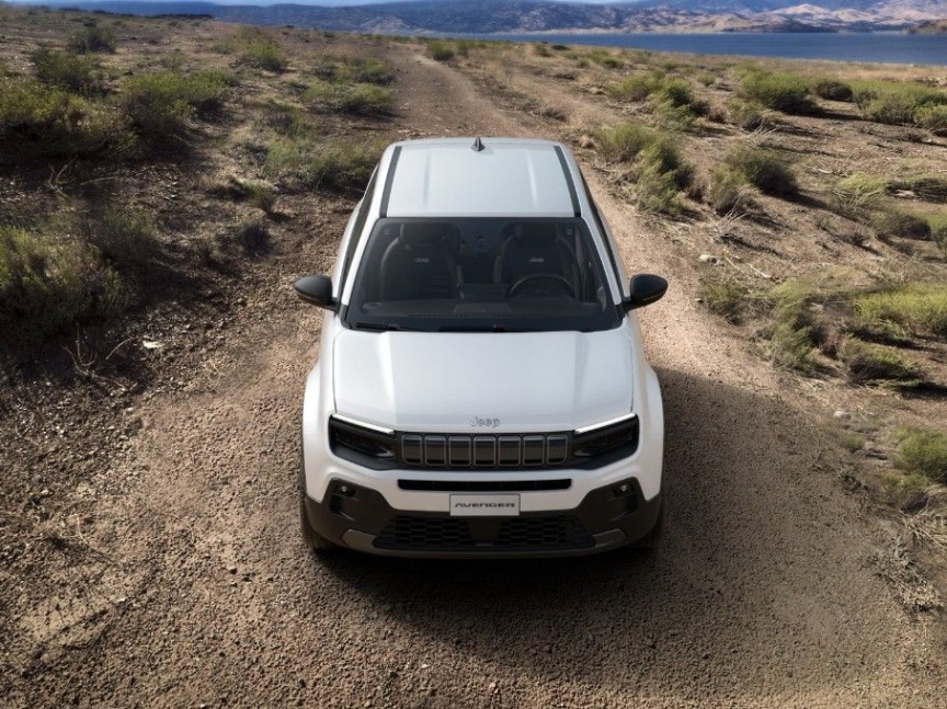 Jeep Avenger 1.2 T MT6 100k Longitude *374*