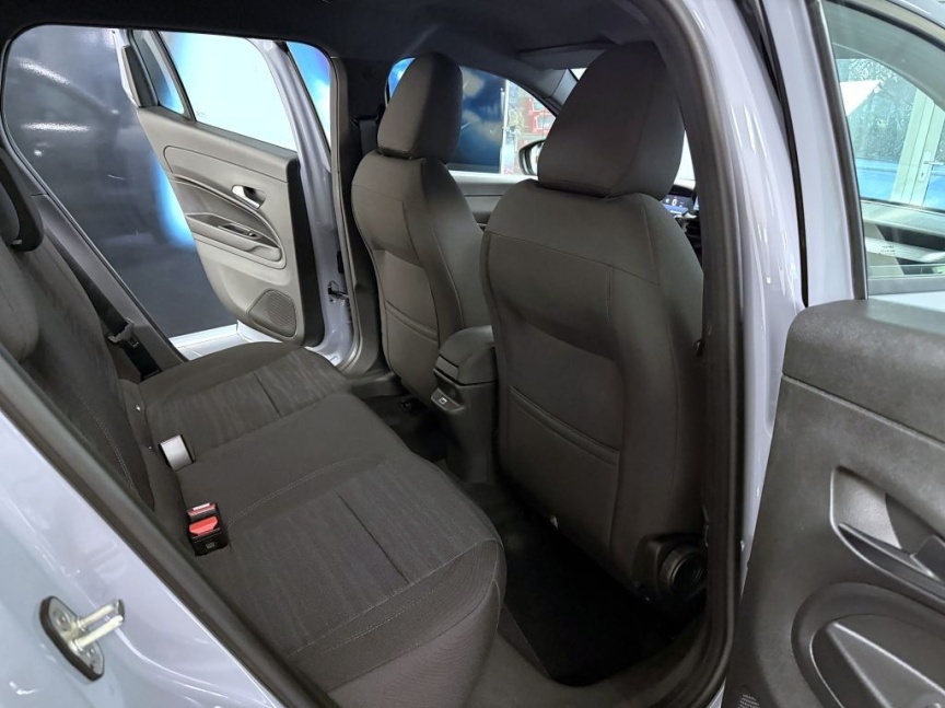 Jeep Avenger 1.2 T MT6 100k Longitude *808*