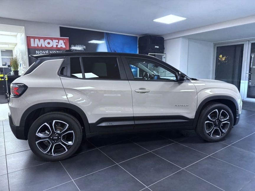 Jeep Avenger Electric Summit 54 kWh 156k *493*