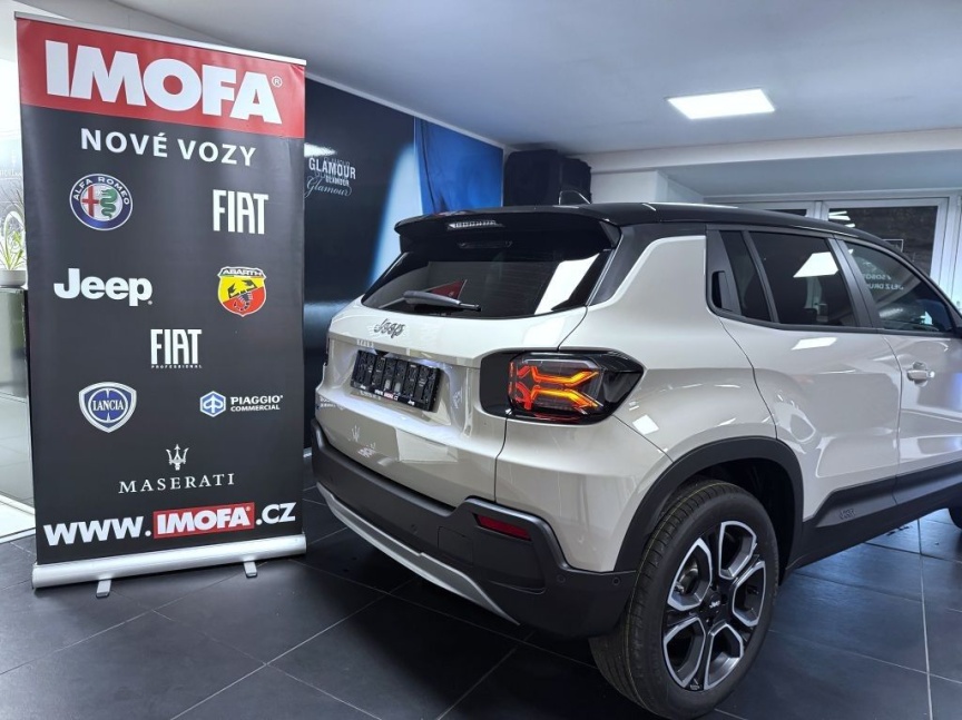 Jeep Avenger Electric Summit 54 kWh 156k *493*