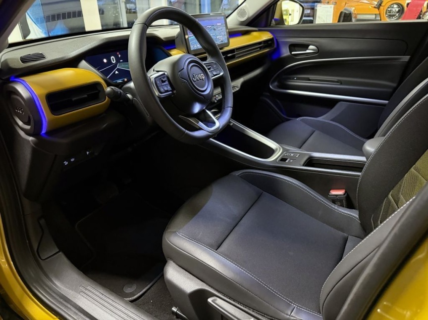 Jeep Avenger Electric Summit 54 kWh 156k