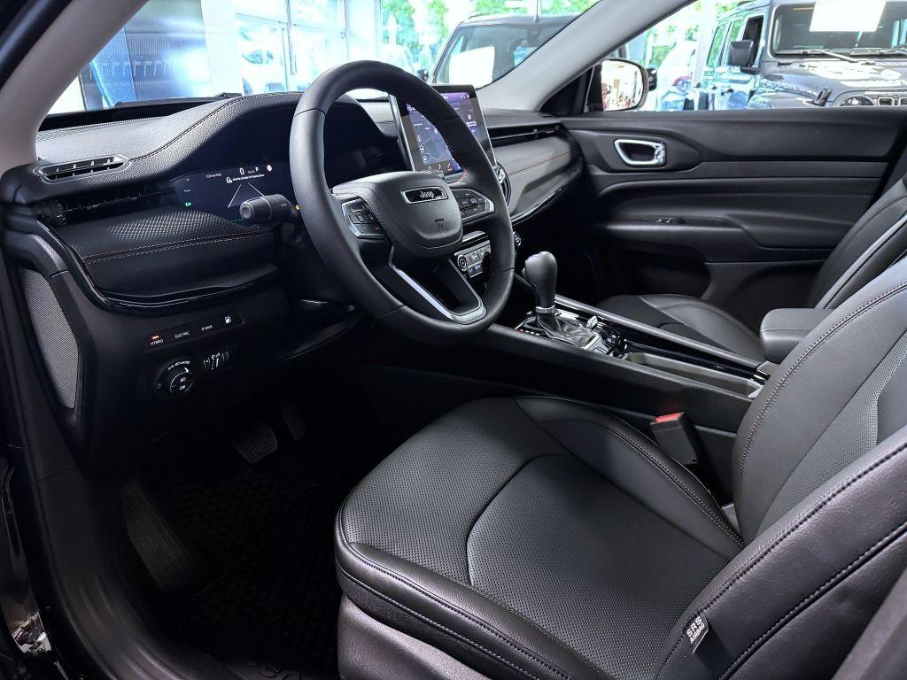 Jeep Compass 1.3 T 4xe eAWD AT PHEV 240k Trailhawk *659* e