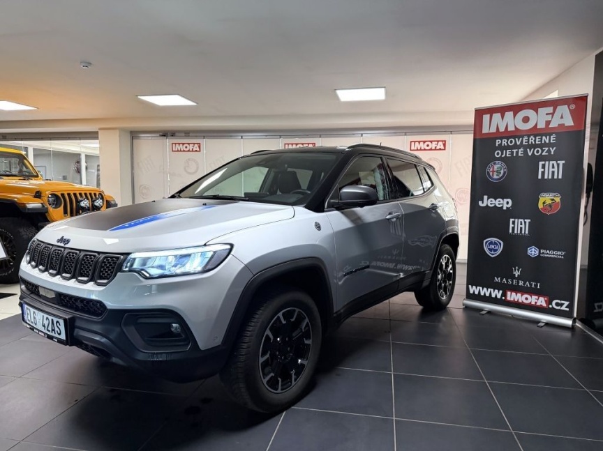 Jeep Compass 1.3 T 4xe eAWD AT PHEV 240k Trailhawk