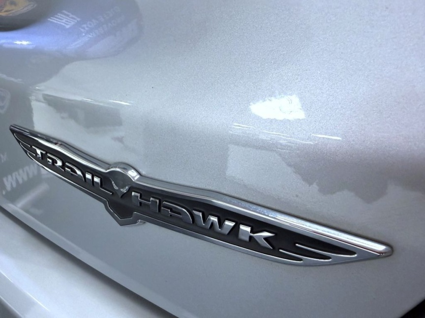 Jeep Compass 1.3 T 4xe eAWD AT PHEV 240k Trailhawk