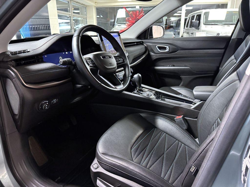 Jeep Compass 1.5 T e-Hybrid 130k AT FWD Upland, reg. 11/2023