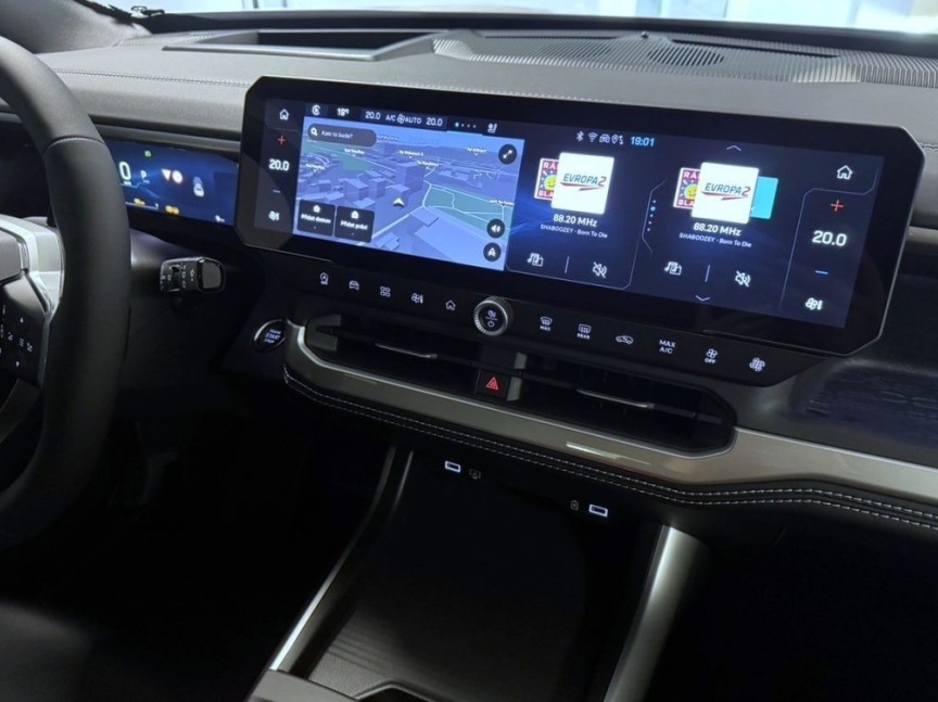 Jeep Compass NEW e-Hybrid 145k eDCT6 First Edition *541* e