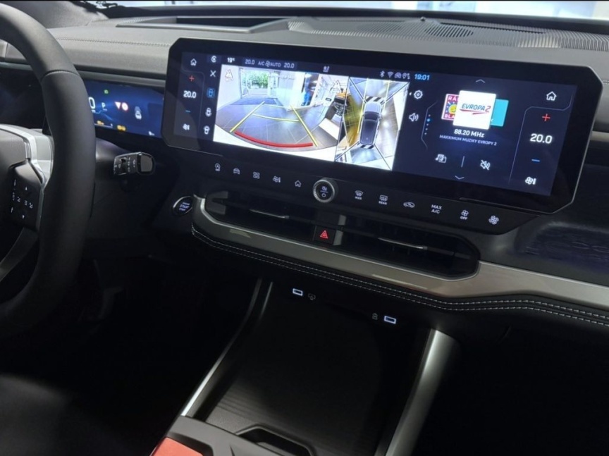 Jeep Compass NEW e-Hybrid 145k eDCT6 First Edition *541* e