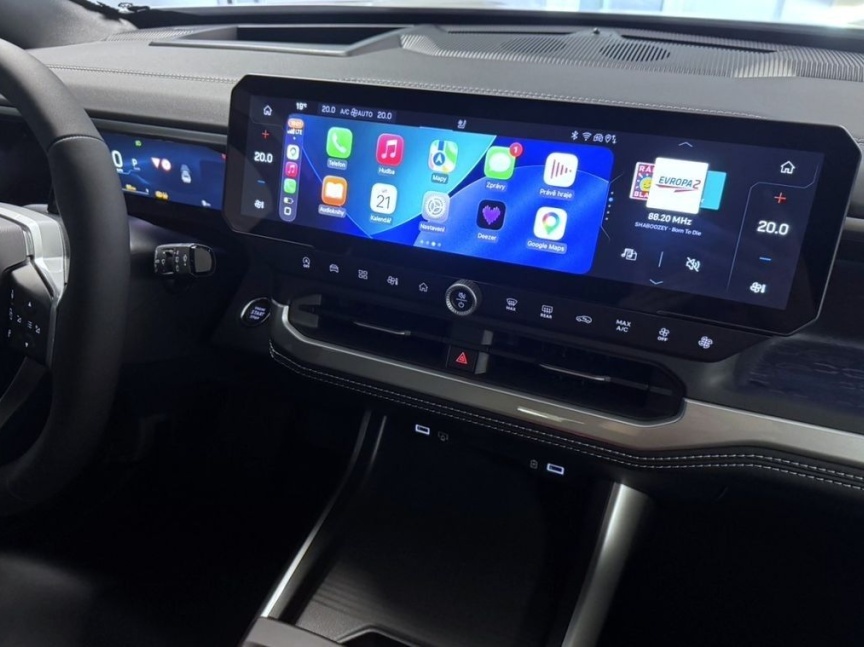 Jeep Compass NEW e-Hybrid 145k eDCT6 First Edition *541* e
