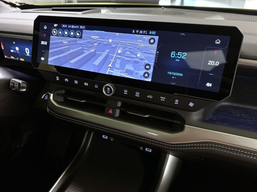 Jeep Compass NEW e-Hybrid 145k eDCT6 First Edition *550*