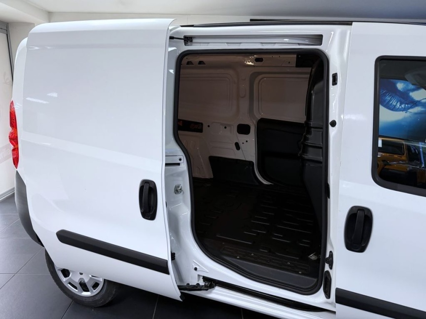 Fiat Professional Dobló cargo VAN L2H1 1.6 MTJ 105k SX