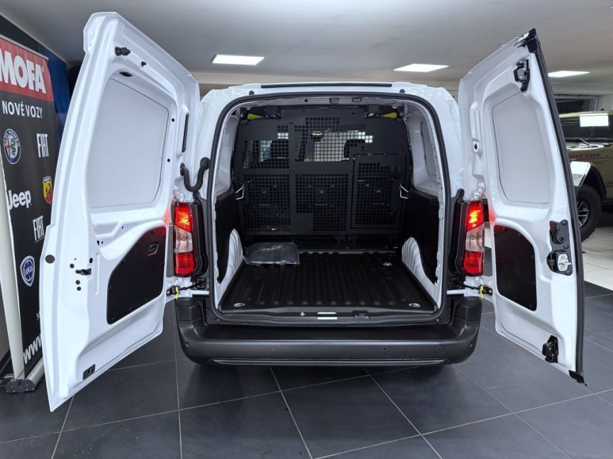 Fiat Professional Dobló 1,5 BlueHDI 100k polokombi L2 *1482*