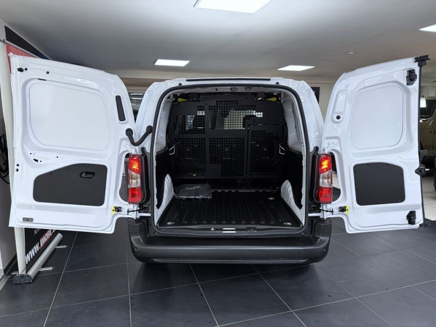 Fiat Professional Dobló 1,5 BlueHDI 100k polokombi L2 *1482*