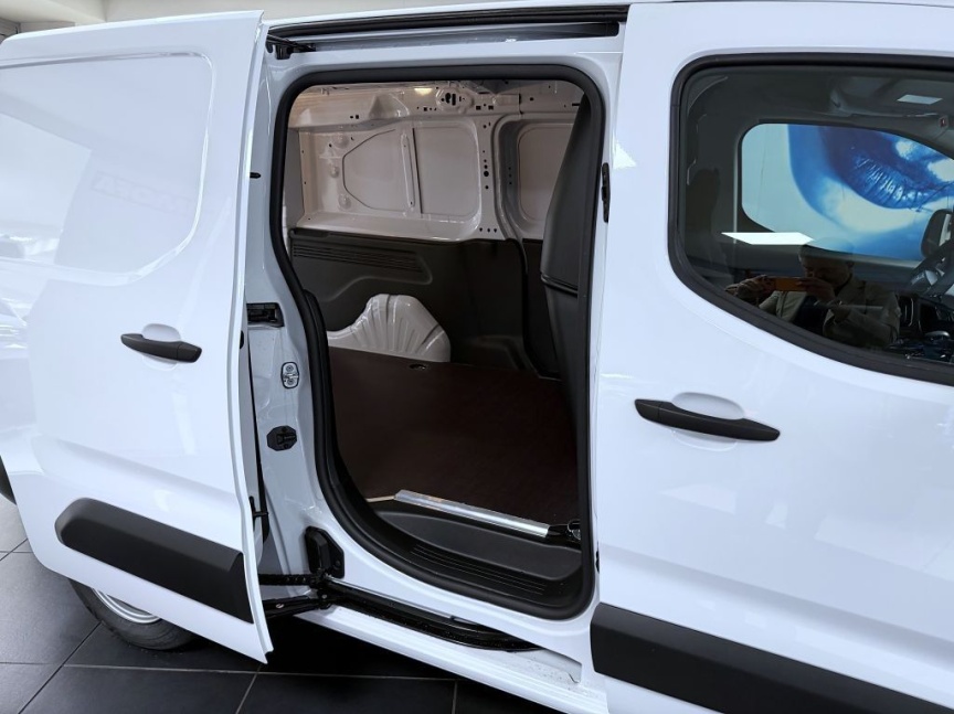 Fiat Professional Dobló 1,5 BlueHDI 102k van L2 *4776*