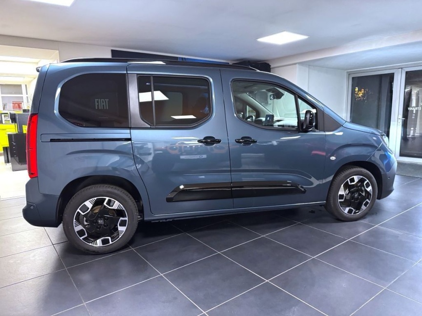 Fiat Dobló Panorama 1.5 BlueHDi 130k MT6 EDICE RODINA *697*