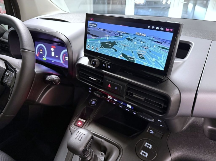 Fiat Dobló Panorama 1.5 BlueHDi 130k MT6 EDICE RODINA *769*