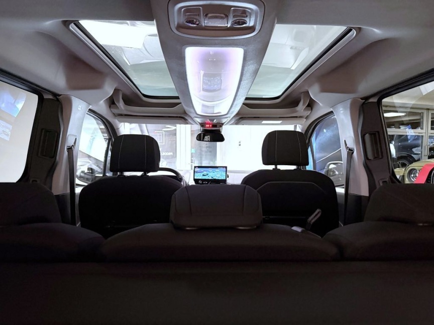 Fiat Dobló Panorama 1.5 BlueHDi 130k MT6 EDICE RODINA *769*