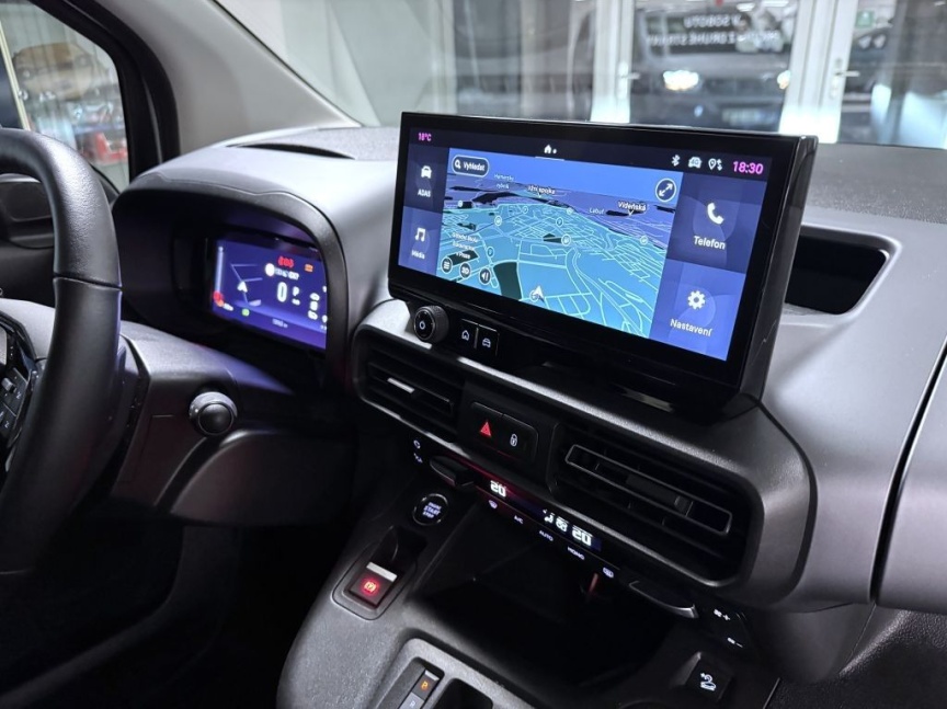 Fiat Dobló Panorama Maxi 1.5 BlueHDi 131k 8AT - 7 míst