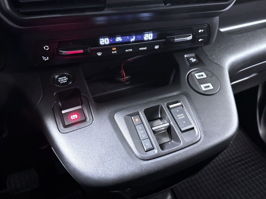 Fiat Dobló Panorama Maxi 1.5 BlueHDi 131k 8AT - 7 míst