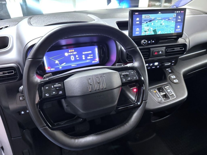 Fiat Dobló Panorama Maxi 1.5 BlueHDi 131k 8AT - 7 míst